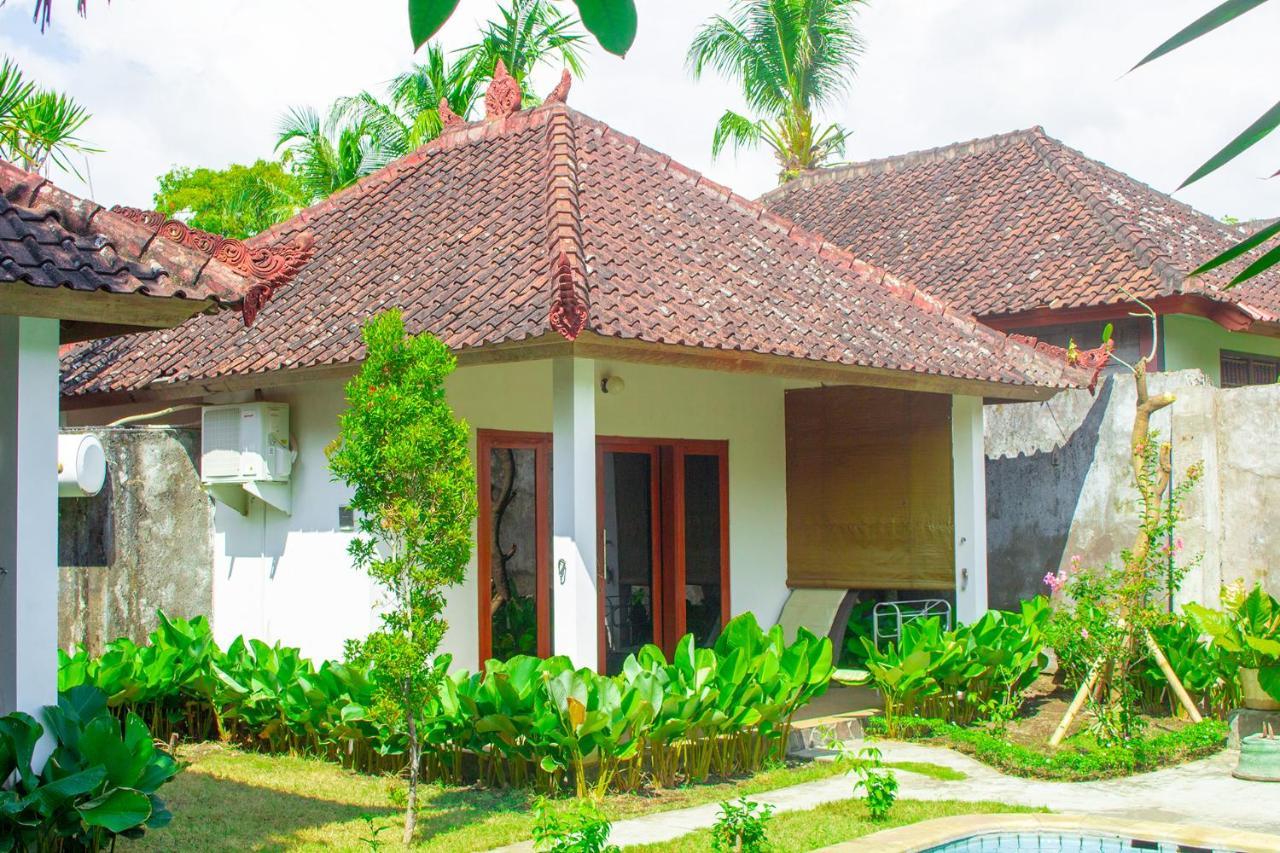 Ocean Sun Homestay Tulamben  Exterior photo